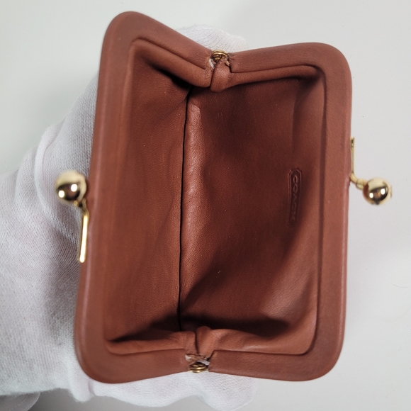 SOLD!!! NIB, Tan Vintage Coach Change Purse #7155 - Picture 7 of 10